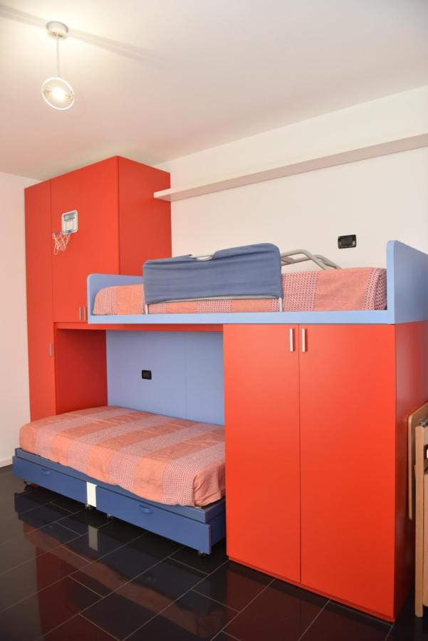 Design & Comfort A Romano Di L. 로마노 디 롬바르디아 외부 사진